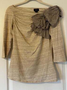 Deletta Extra Small Beige Heathered Ruffle Detail Top